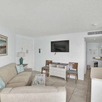 DebbieHughes_ReefOceanReaort