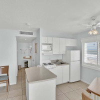 DebbieHughes_ReefOceanReaort