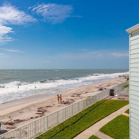 DebbieHughes_ReefOceanReaort