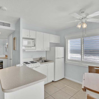 DebbieHughes_ReefOceanReaort